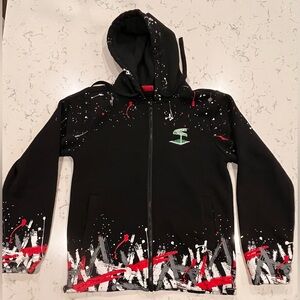 Victorious Hustle/Way Embroidered Zip Up Hoodie Size Small‎